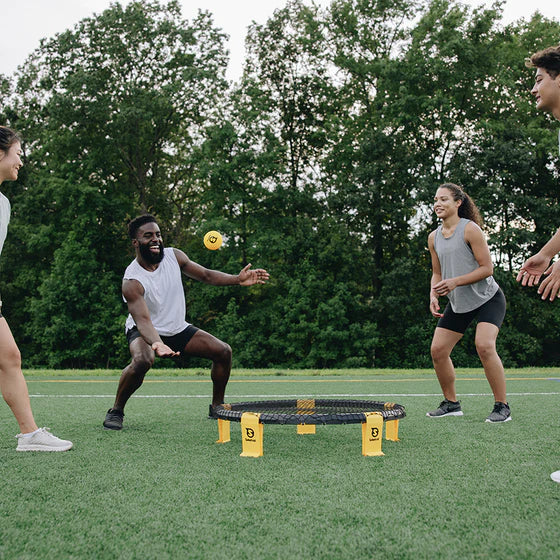 How do you play Spikeball ?? (Roundnet)